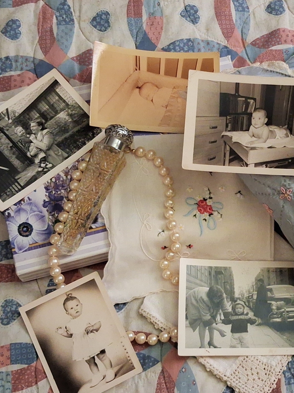 📸👶Lot Of 5 Antique Photographs ~ Family/Babies ~ 1950s Ephemera👶📸